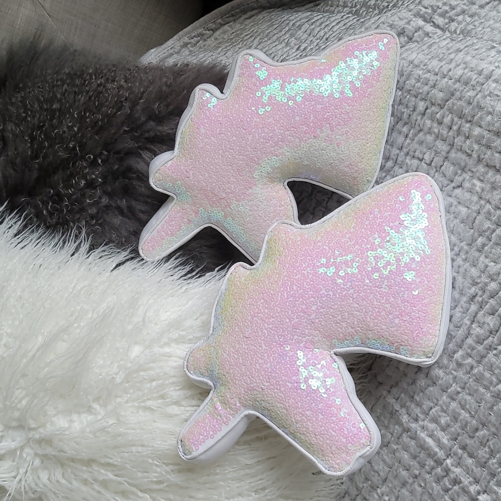 Pottery barn teen unicorn decorative pillow sequins 12x14in